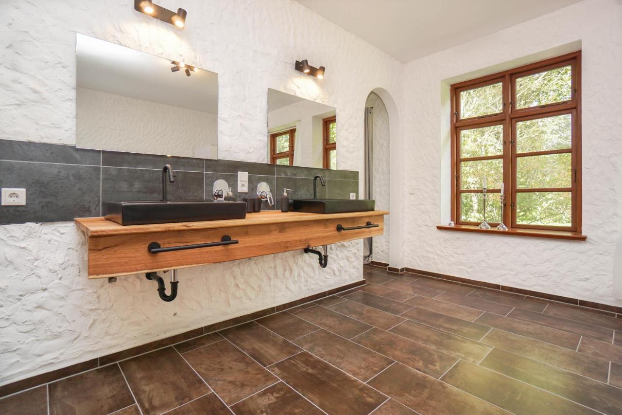 Ruhe Unter Reet-Haus Mit Sauna, Whirlpool Und Kamin Gnarrenburg Eksteriør billede