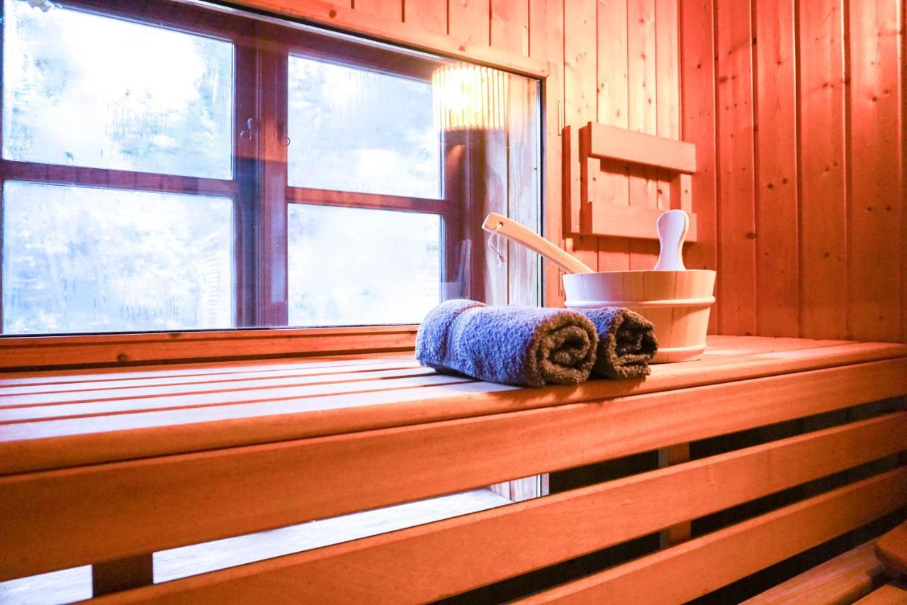 Ruhe Unter Reet-Haus Mit Sauna, Whirlpool Und Kamin Gnarrenburg Eksteriør billede
